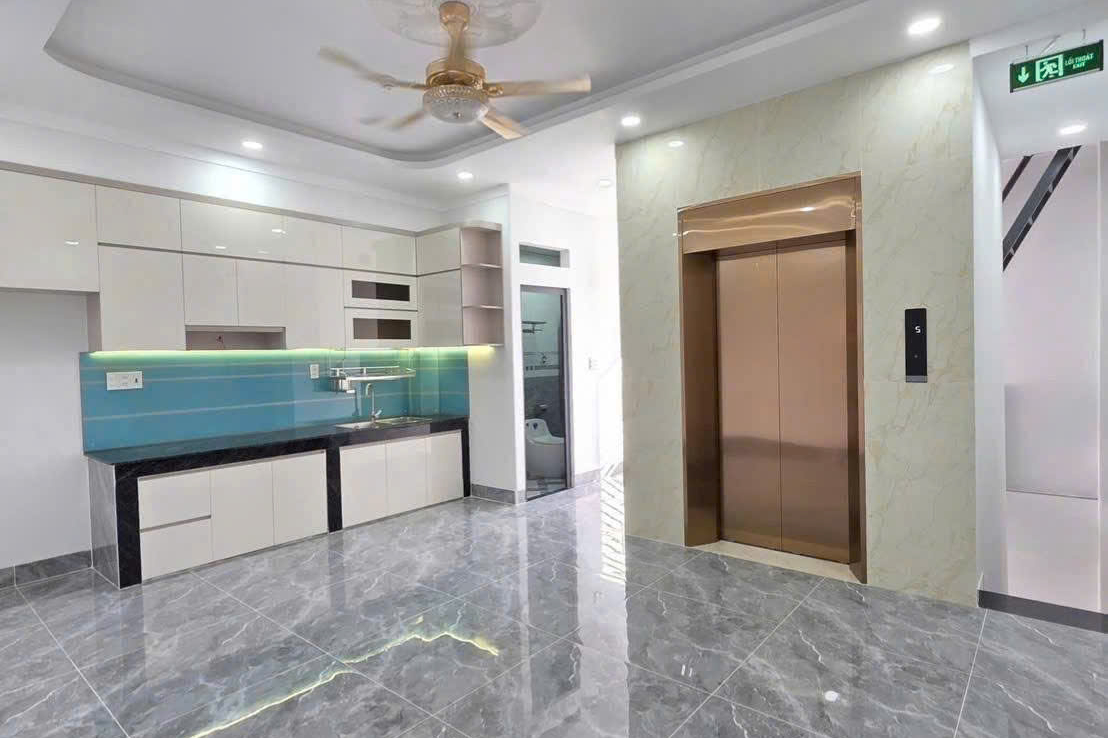 tòa nhà dĩ an hcm