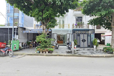 nhà mặt tiền đông tác