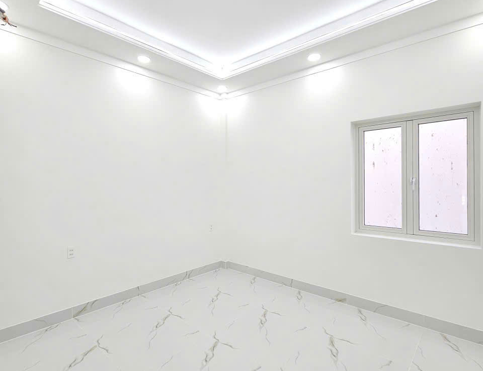 nhà mặt tiền đông tác