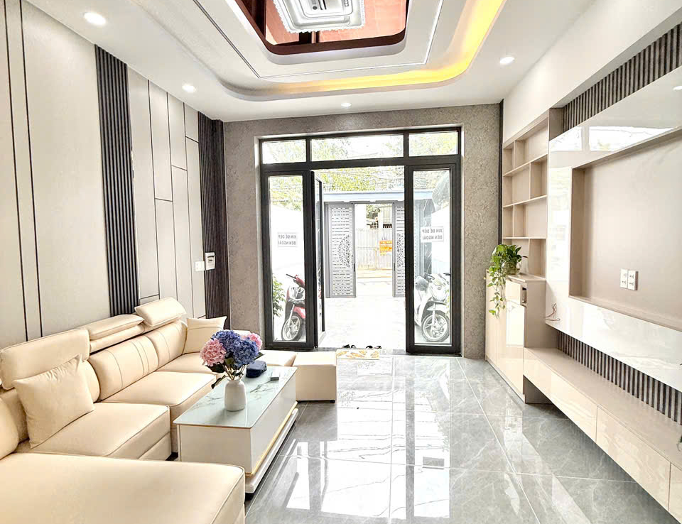 bán nhà mặt tiền dĩ an