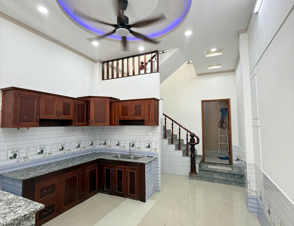 bán nhà ql1k làng đại học quốc gia