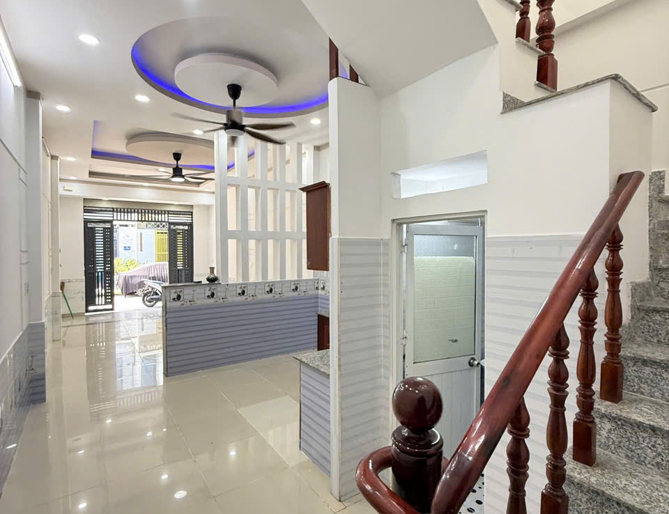 bán nhà ql1k làng đại học quốc gia
